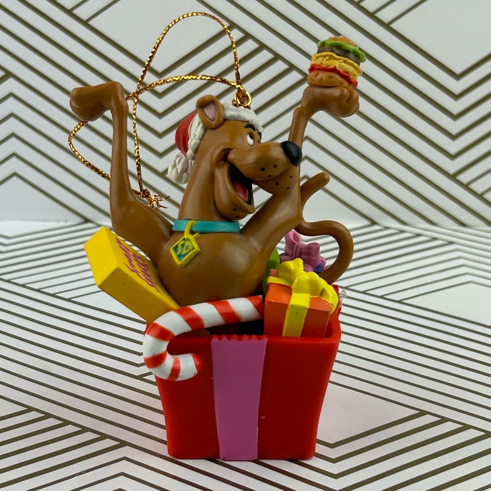 Trevco Cartoon Network Scooby Doo Scooby Snacks Christmas Ornament Vintage 1999